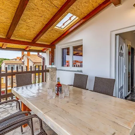 Apartman House Anka Medulin