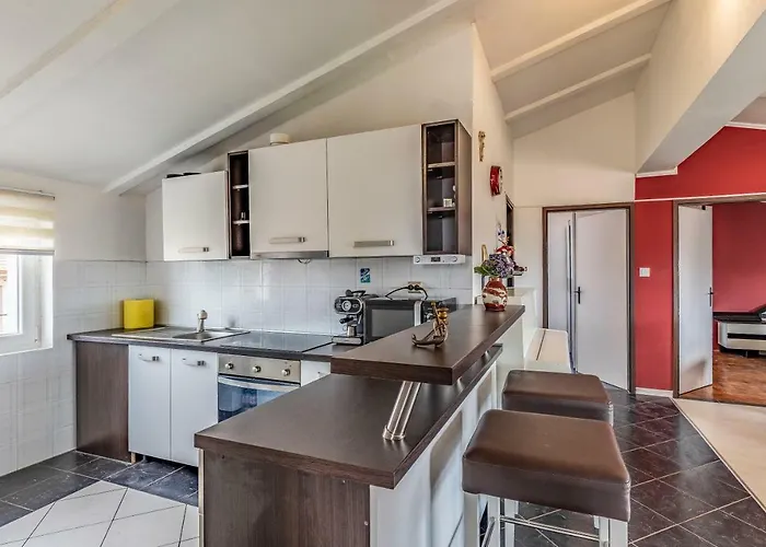 House Anka Apartman *