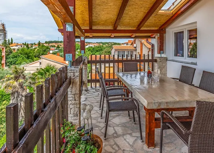 House Anka Apartman
