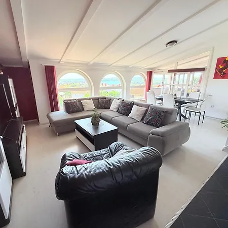 House Anka Apartment *