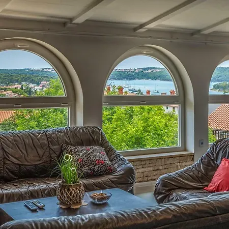 House Anka Apartment *